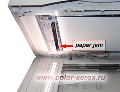 неисправность, застревние бумаги в автоподатчике документов Xerox
